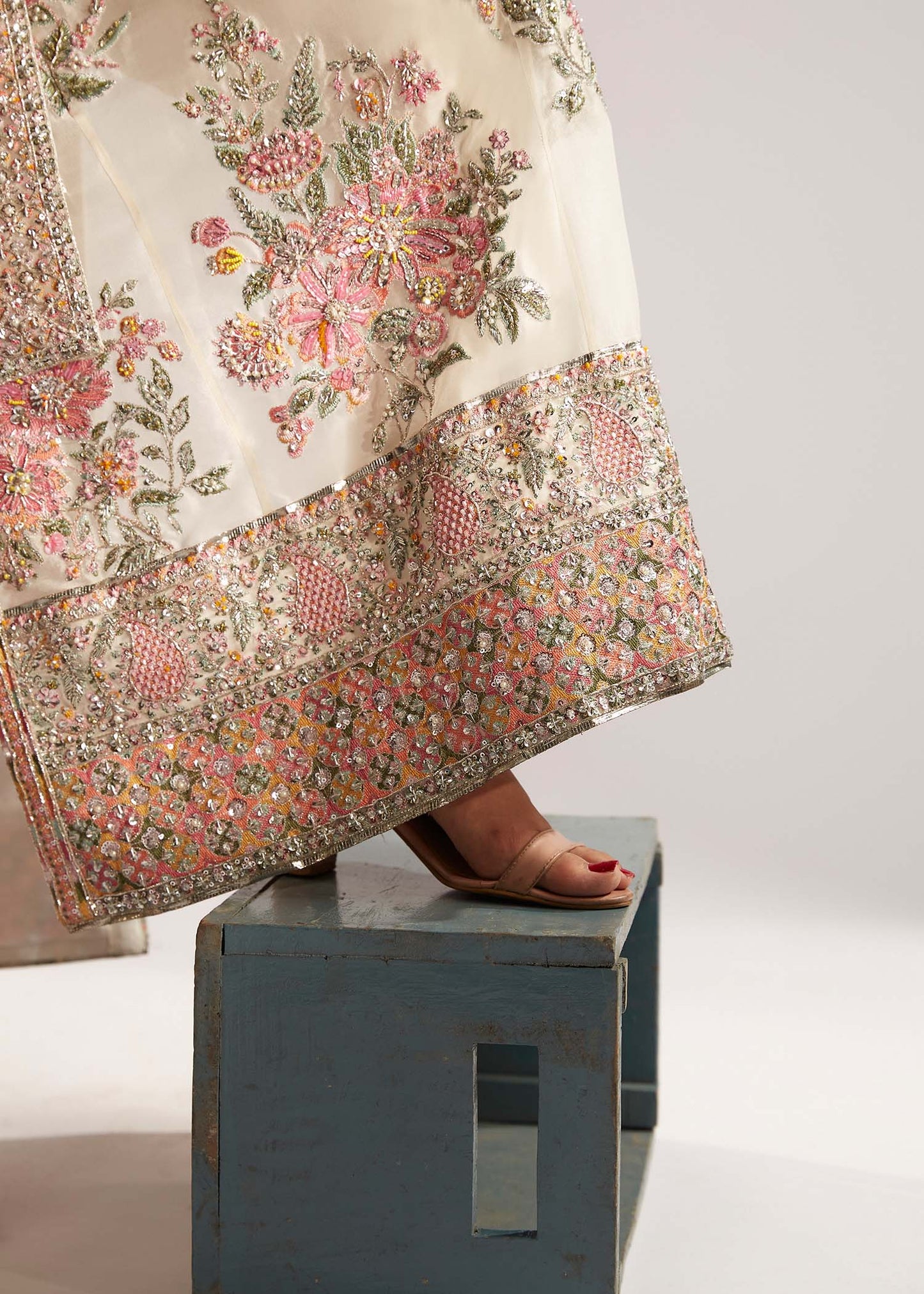 The Scent Laury – (Hussain Rehar by Euru)