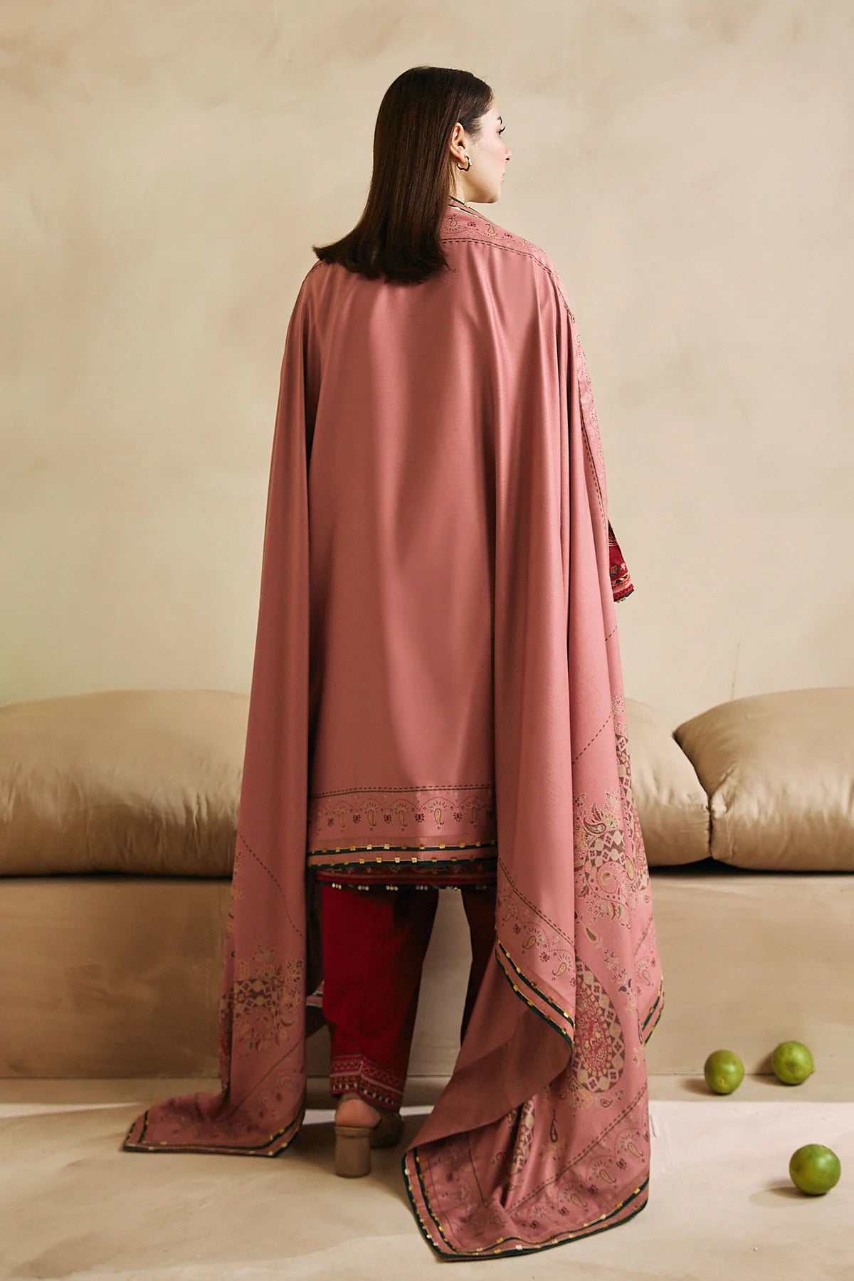 ZARA SHAHJAHAN KARANDI (ZW24-2B)