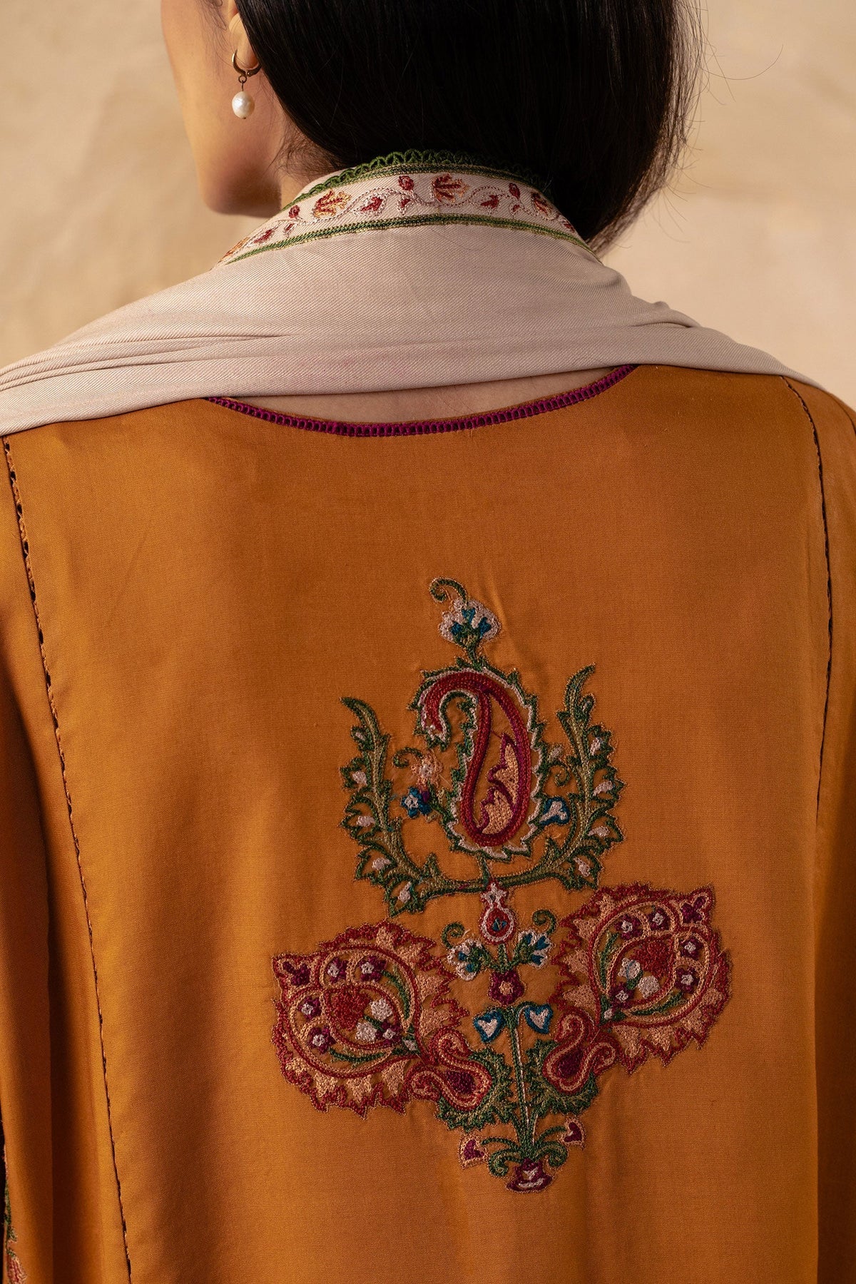 ZARA SHAHJAHAN KARANDI (ZW24-5A)