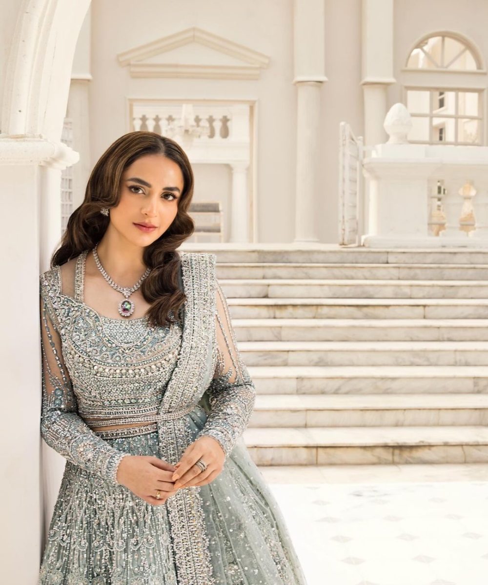 EK ERUM KHAN IRIS BRIDAL COUTURE (Minty Breeze)