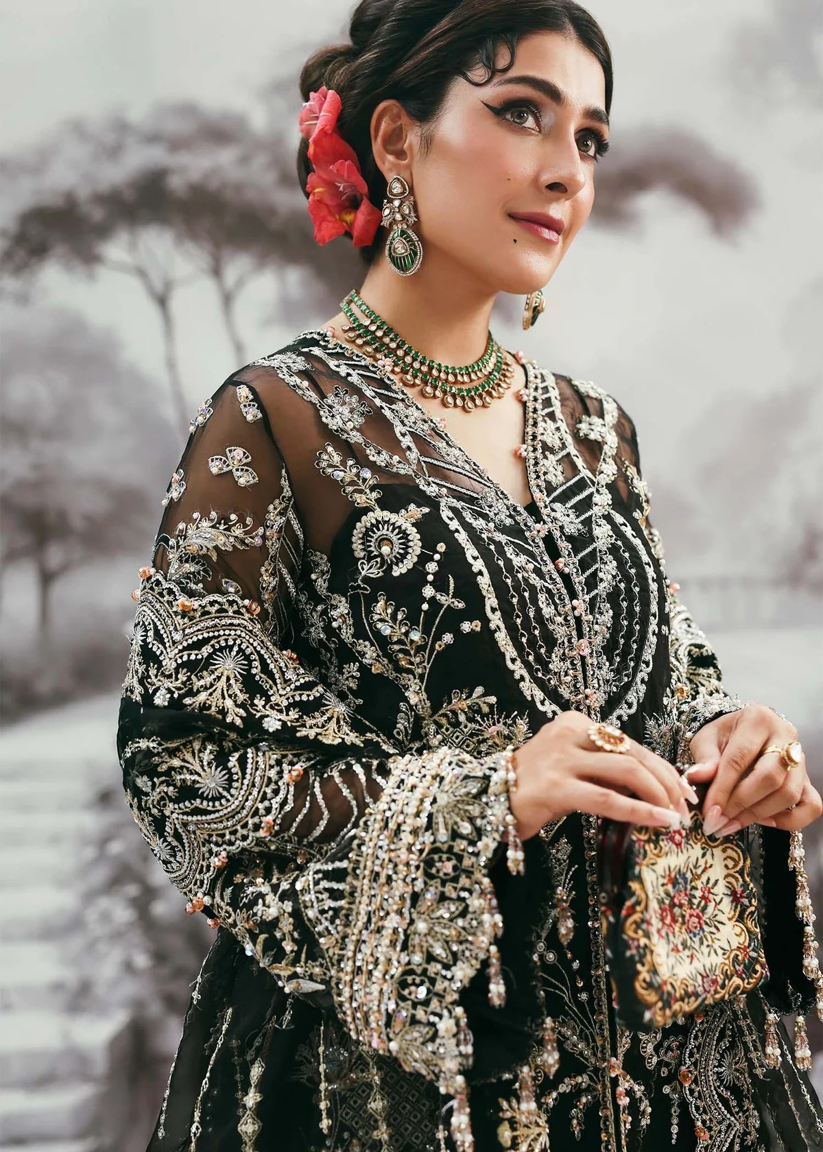 KANWAL MALIK (ماہی FESTIVE UNSTITCHED '25 Huriya)
