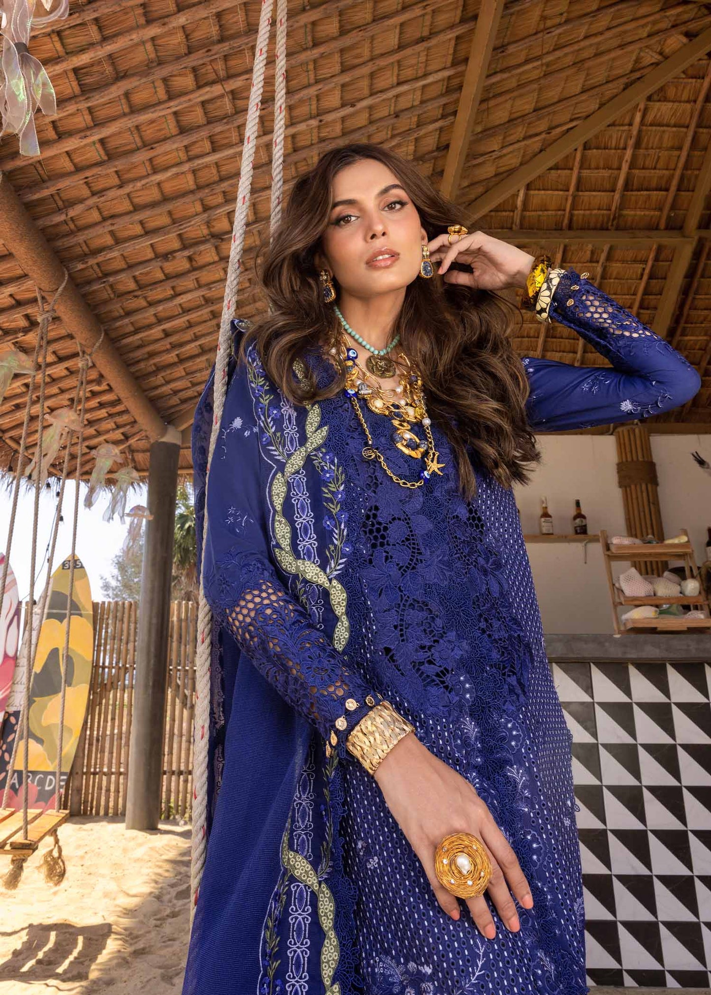 "SAIRA SHAKIRA (Luxury 25 LeyLa-B CDE")