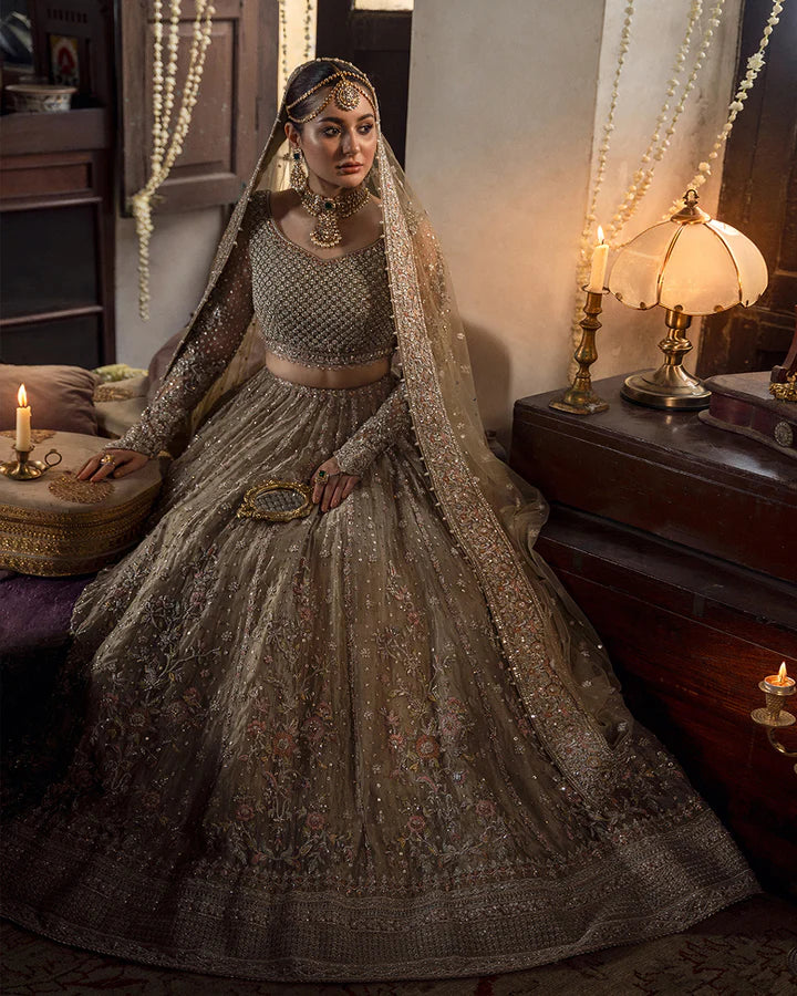 FAIZA SAQLAIN (مراسم BRIDALS'25 MAH 03)