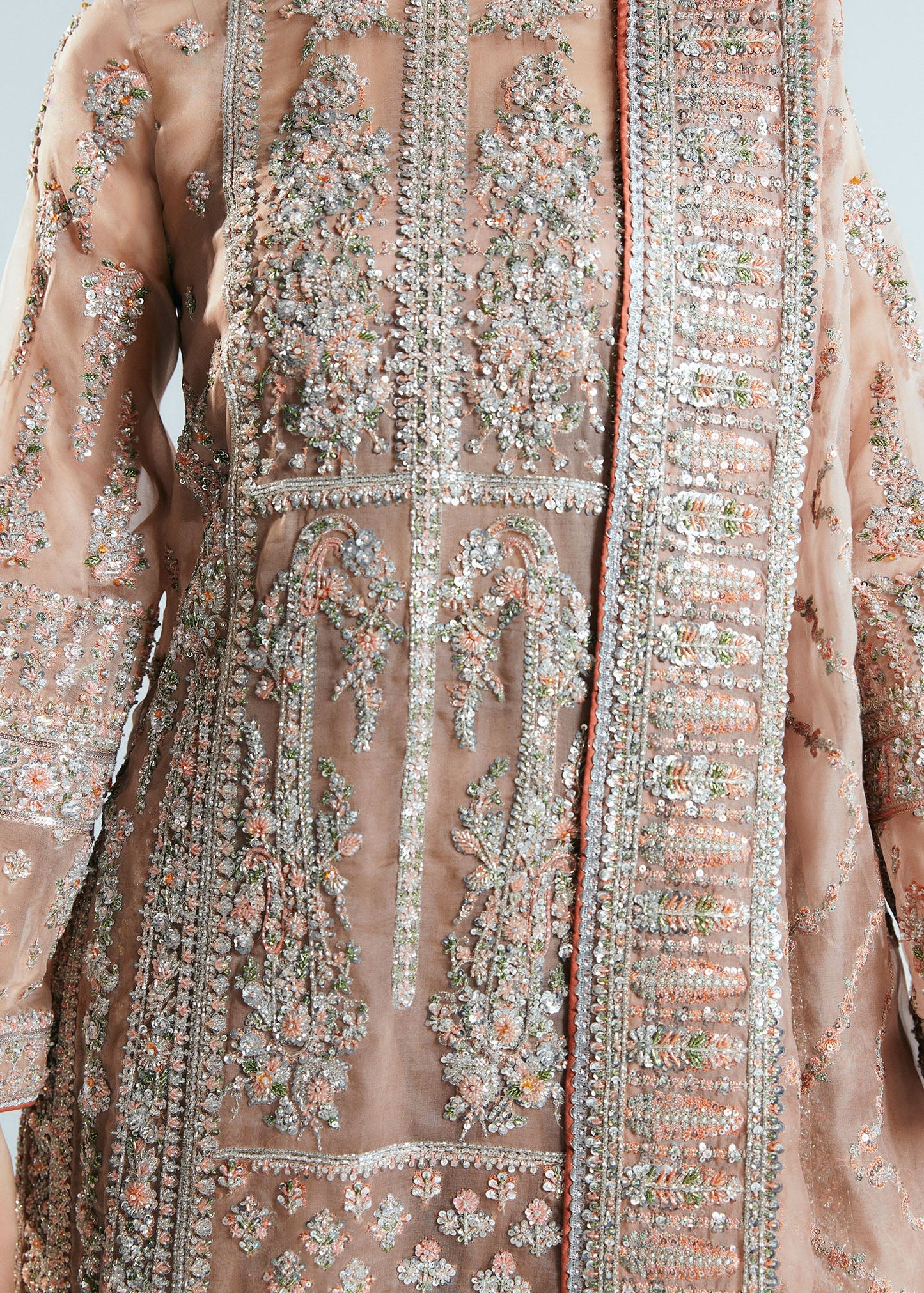HUSSAIN REHAR (The Scent Luxury SS Dune)
